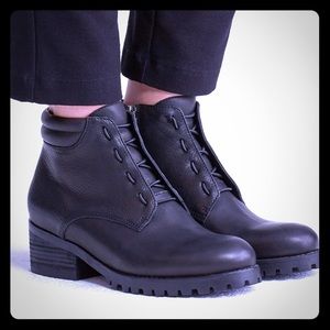 EILEEN FISHER FLYNN BOOTIE